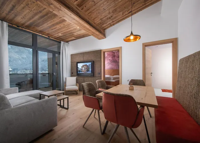 Elements By Heigenhauser